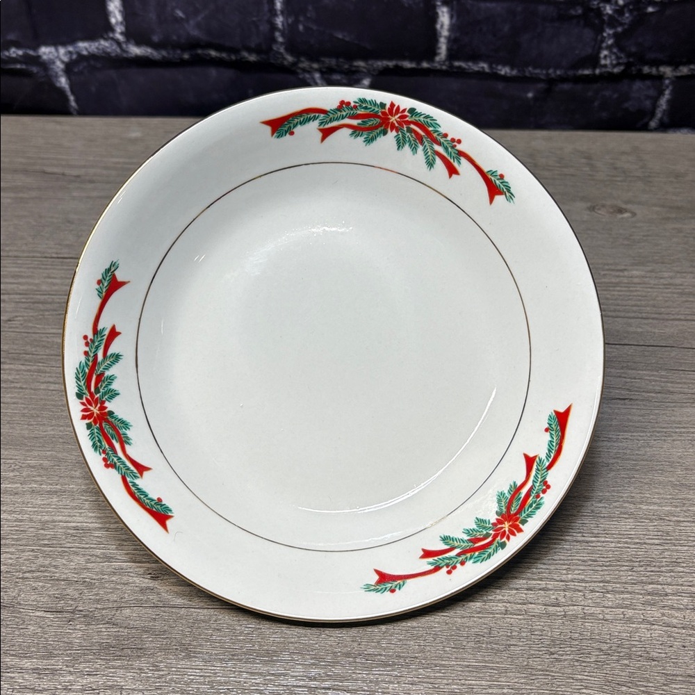 Vintage Set Tienshan Fairfield Poinsettia and Ribbon Bowls
